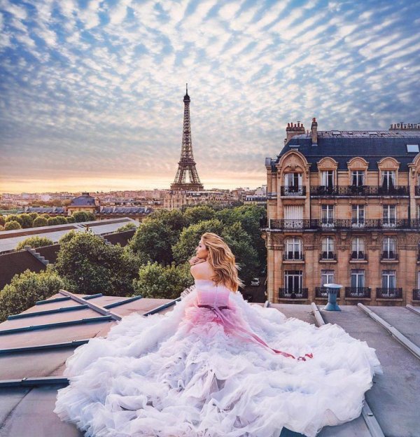 Париж и девушка
