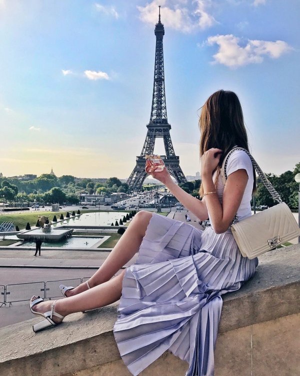 Париж и девушка