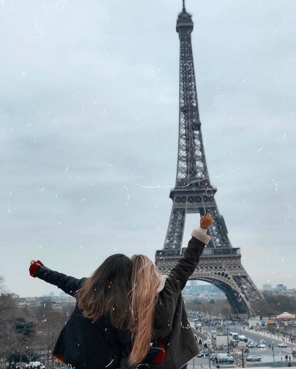 Париж и девушка