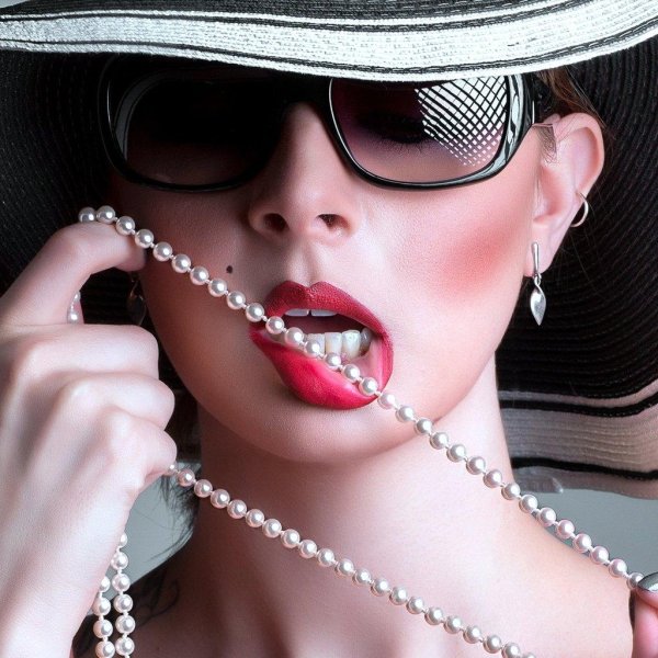 Гламурные с девушками