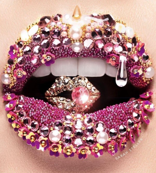 Гламурные с девушками