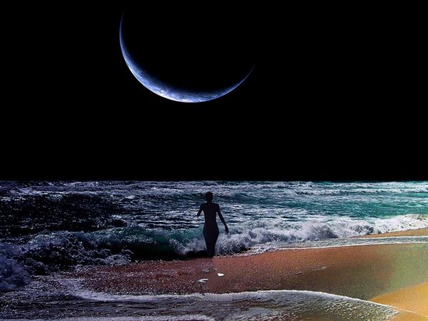 Девушка на месяце