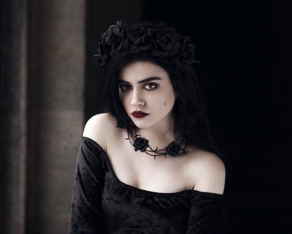 С девушками готика