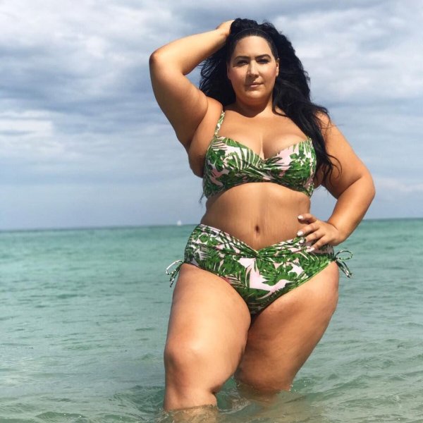 С пухлыми девушками