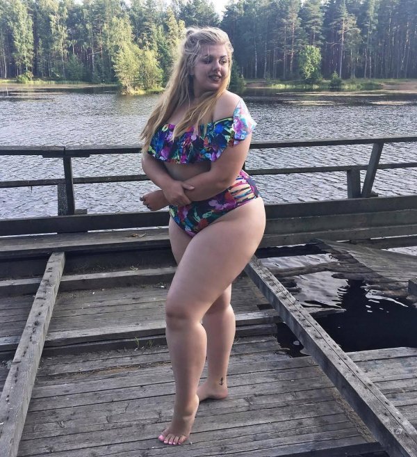 С пухлыми девушками