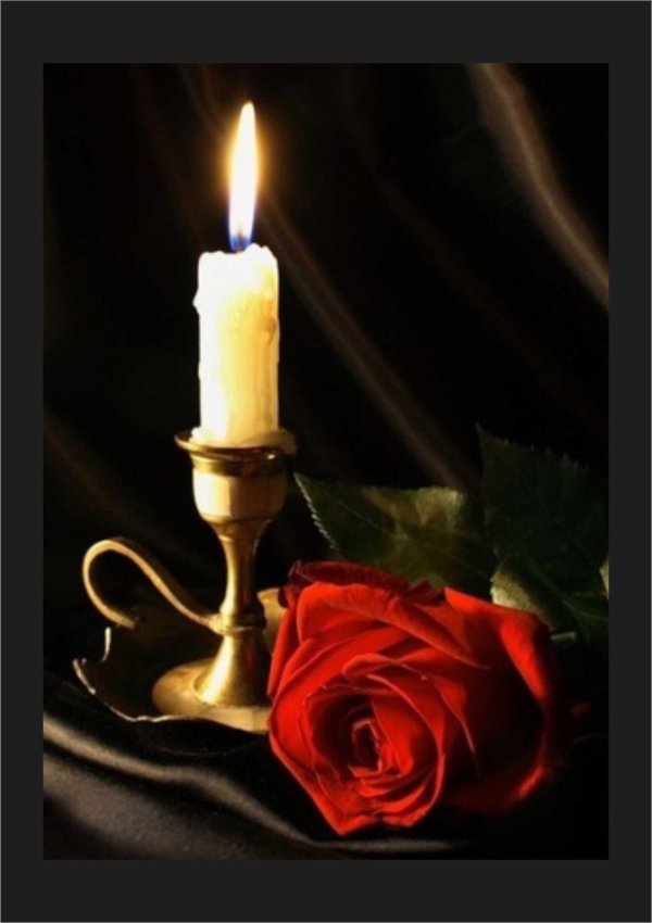 Девушка и свеча