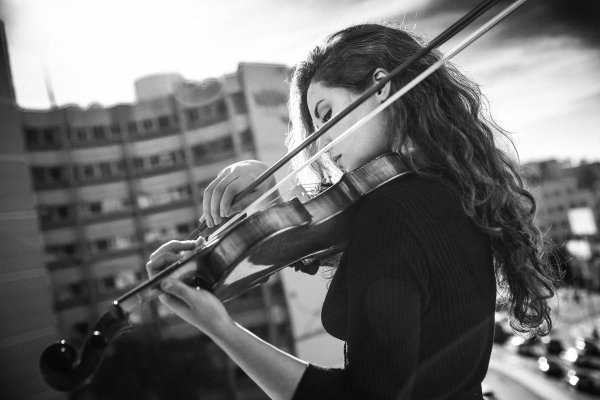 Скрипки с девушками