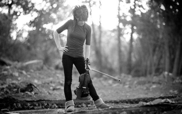 Скрипки с девушками