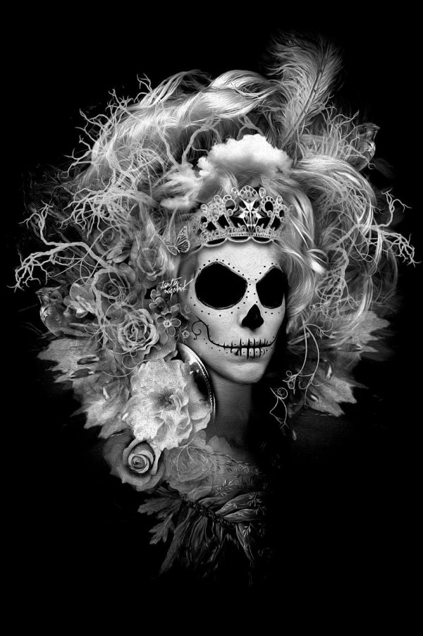 Девушка и череп