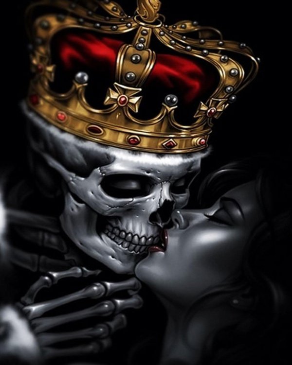 Девушка и череп