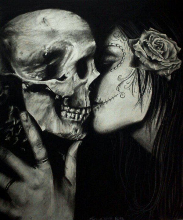 Девушка и череп