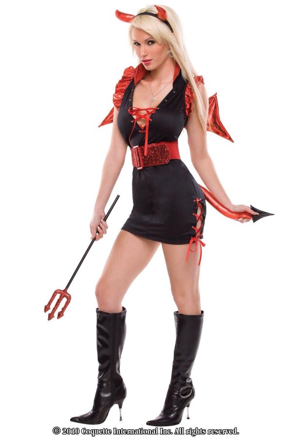 С девушками дьяволицами