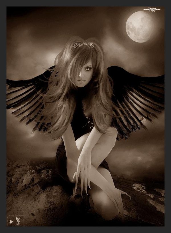 С девушками дьяволицами