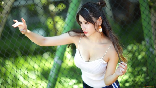 Девушка из азии