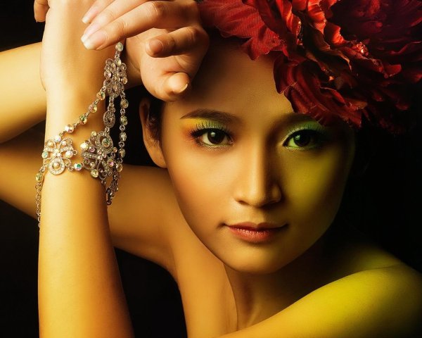 Девушка из азии