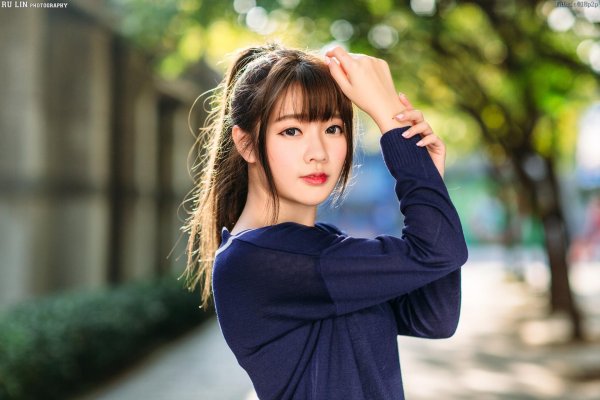 Девушка из азии