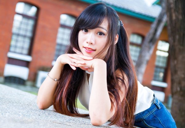 Девушка из азии