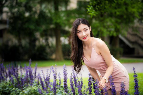 Девушка из азии