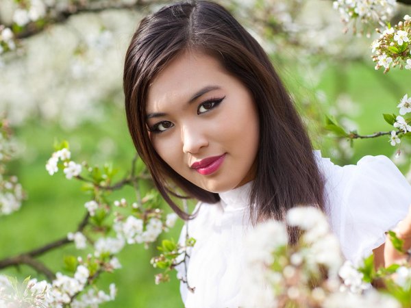 Девушка из азии