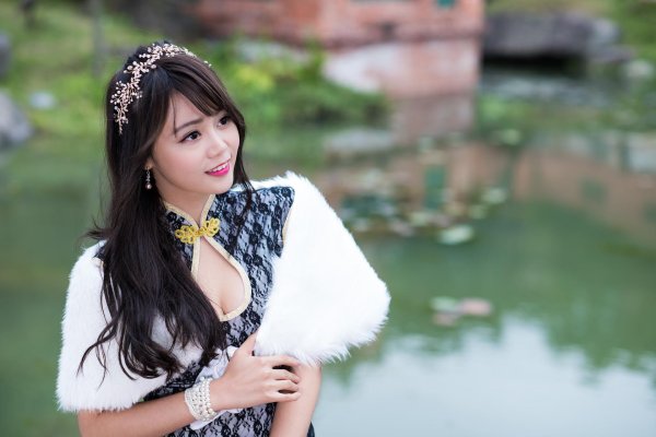 Девушка из азии