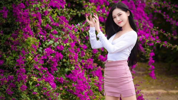 Девушка из азии