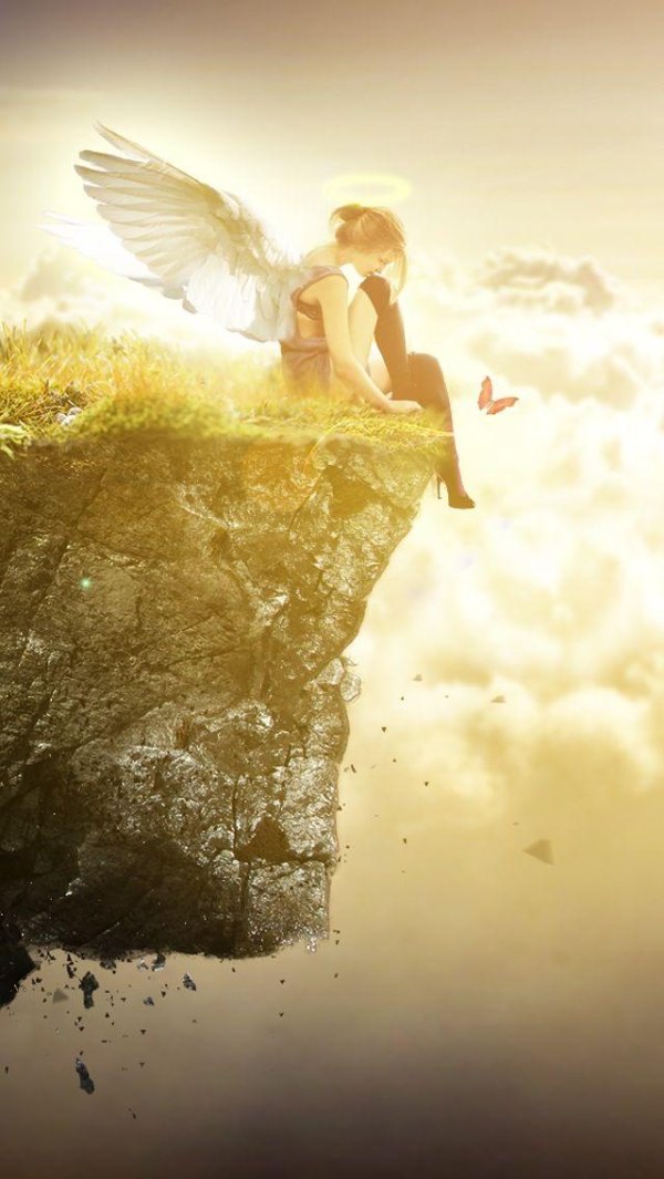 Девушка на обрыве