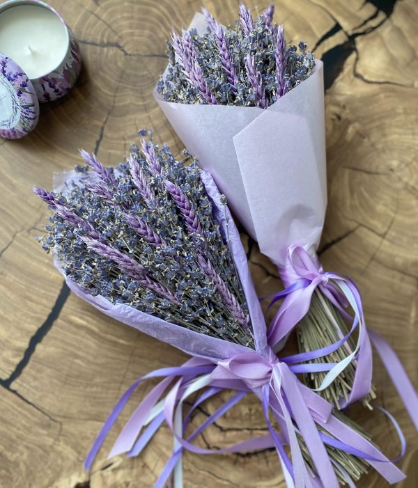 маленький букет лаванды
