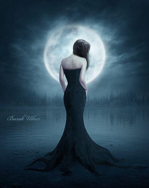 Девушка под луной