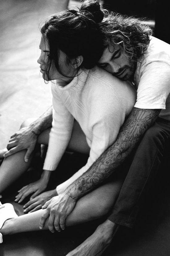 Девушка сверху парня