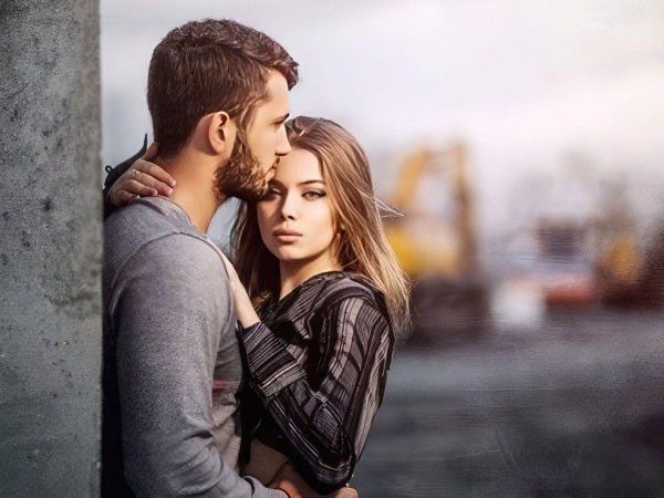 Девушка сверху парня