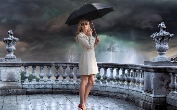 Девушка под зонтом