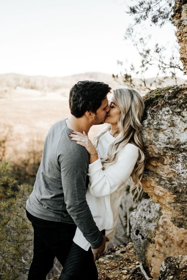 Парень девушка блондинка