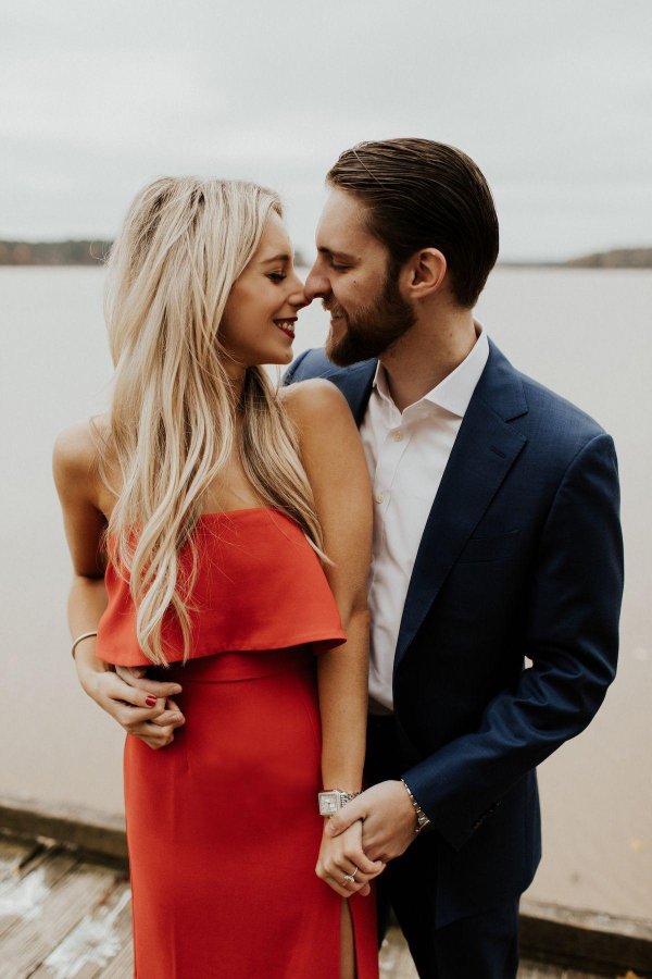 Парень девушка блондинка