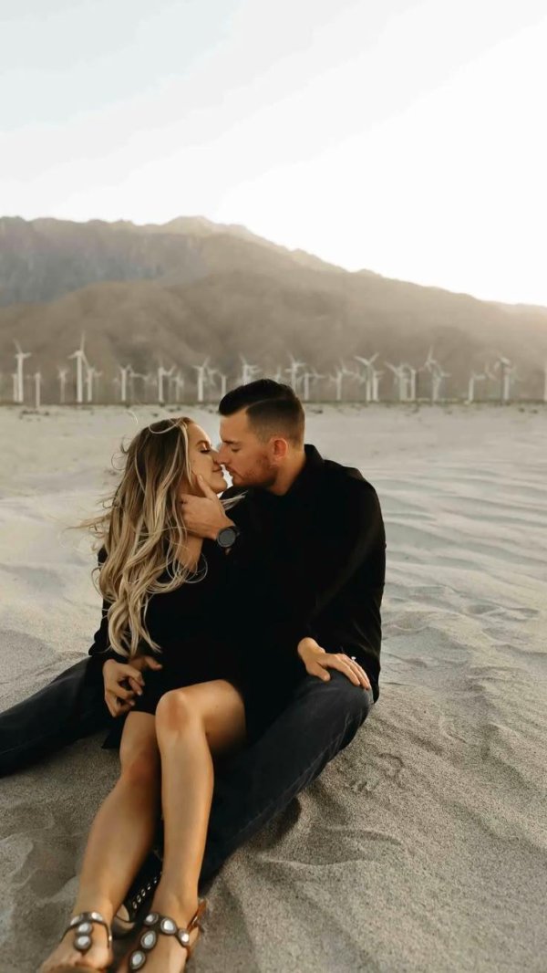 Парень девушка блондинка