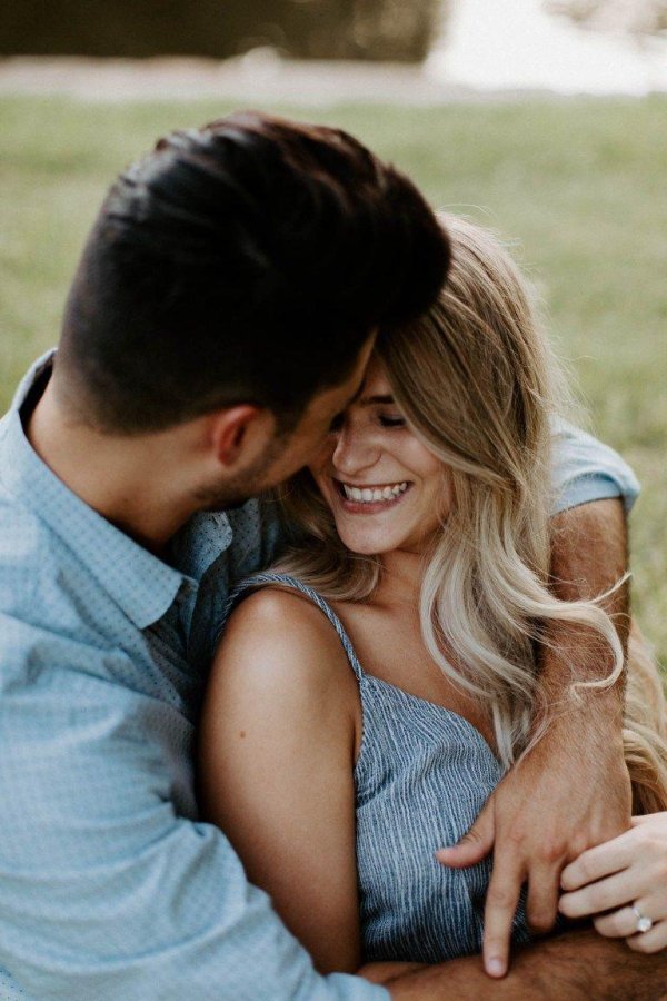 Парень девушка блондинка