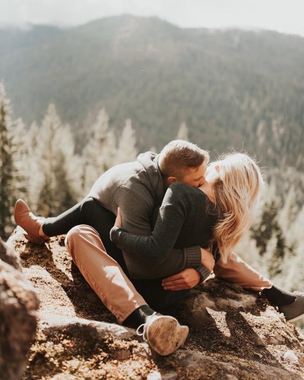 Парень девушка блондинка