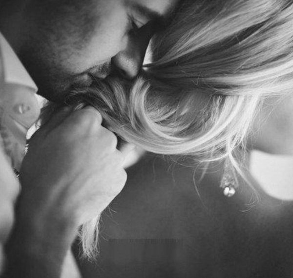 Парень девушка блондинка