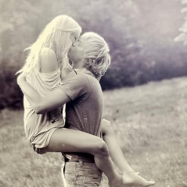 Парень девушка блондинка