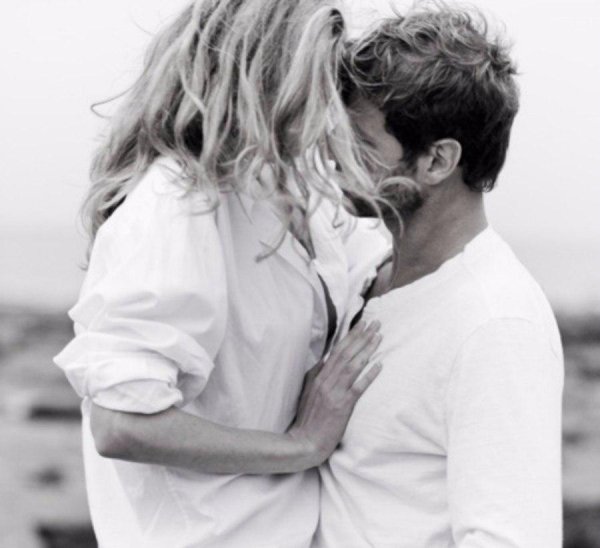 Парень девушка блондинка