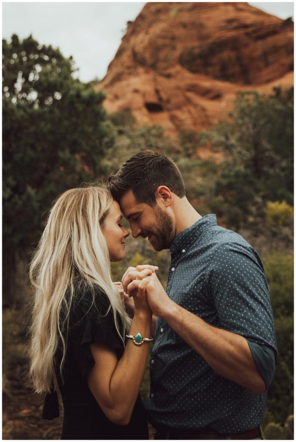 Парень девушка блондинка