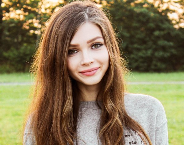 Девушка 16 летния