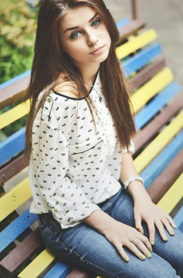 Девушка 16 летния