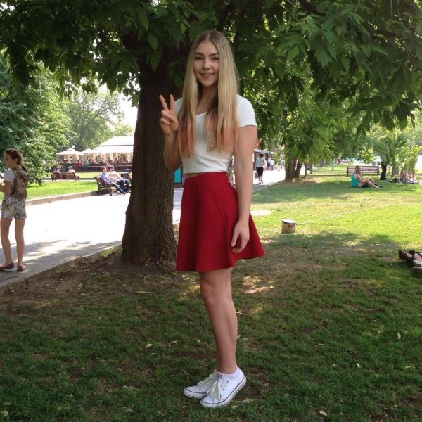 Девушка 16 летния
