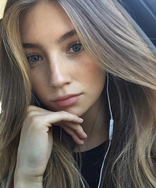 Девушка 16 летния