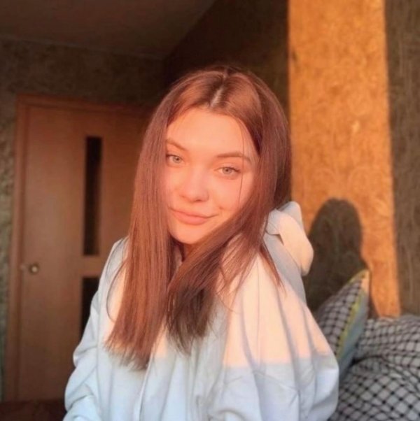 Девушка 16 летния