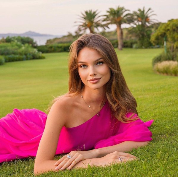 Самая девушка юля