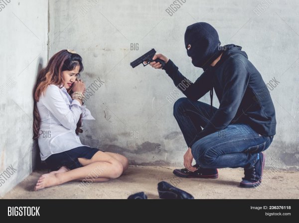 Бандит и девушка