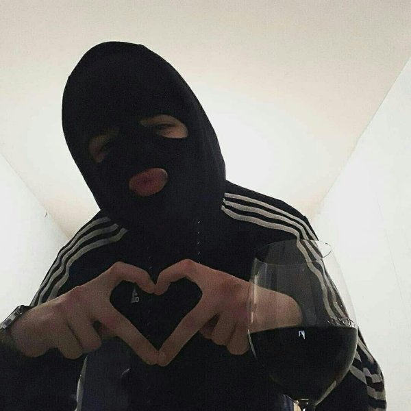 Бандит и девушка