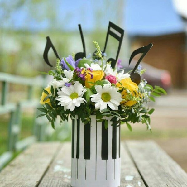 небольшие цветочные композиции