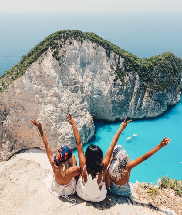 Греция с девушками